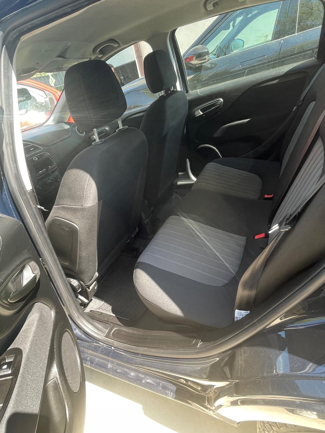 Fiat Punto 1.3 MJT II S&S 95 CV 5 porte Street