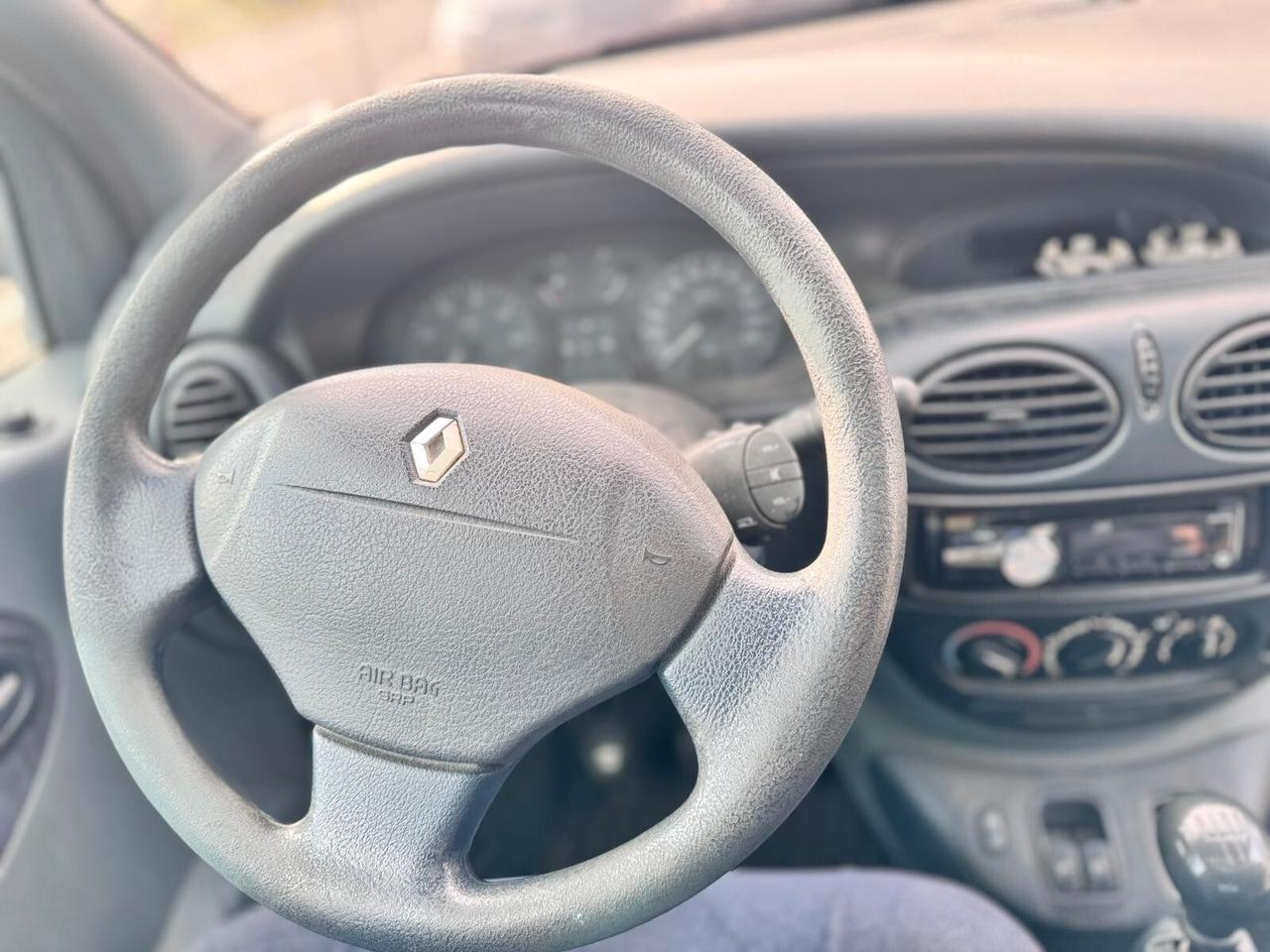 Renault Megane Scénic 1.6 BENZINA NEOP