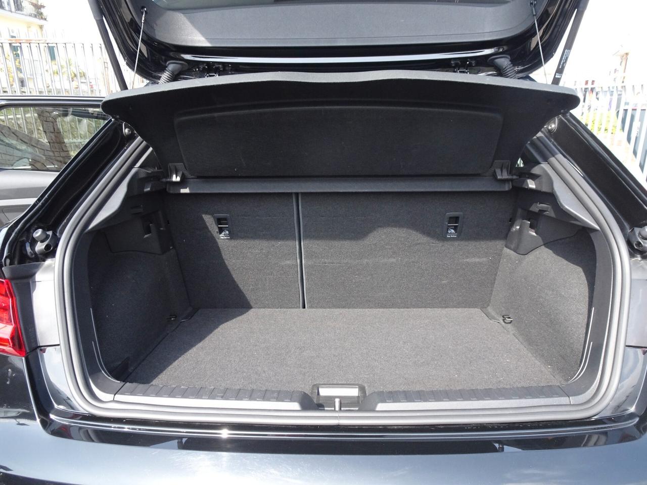 Audi A1 Allstreet 35 TFSI Identity Contrast