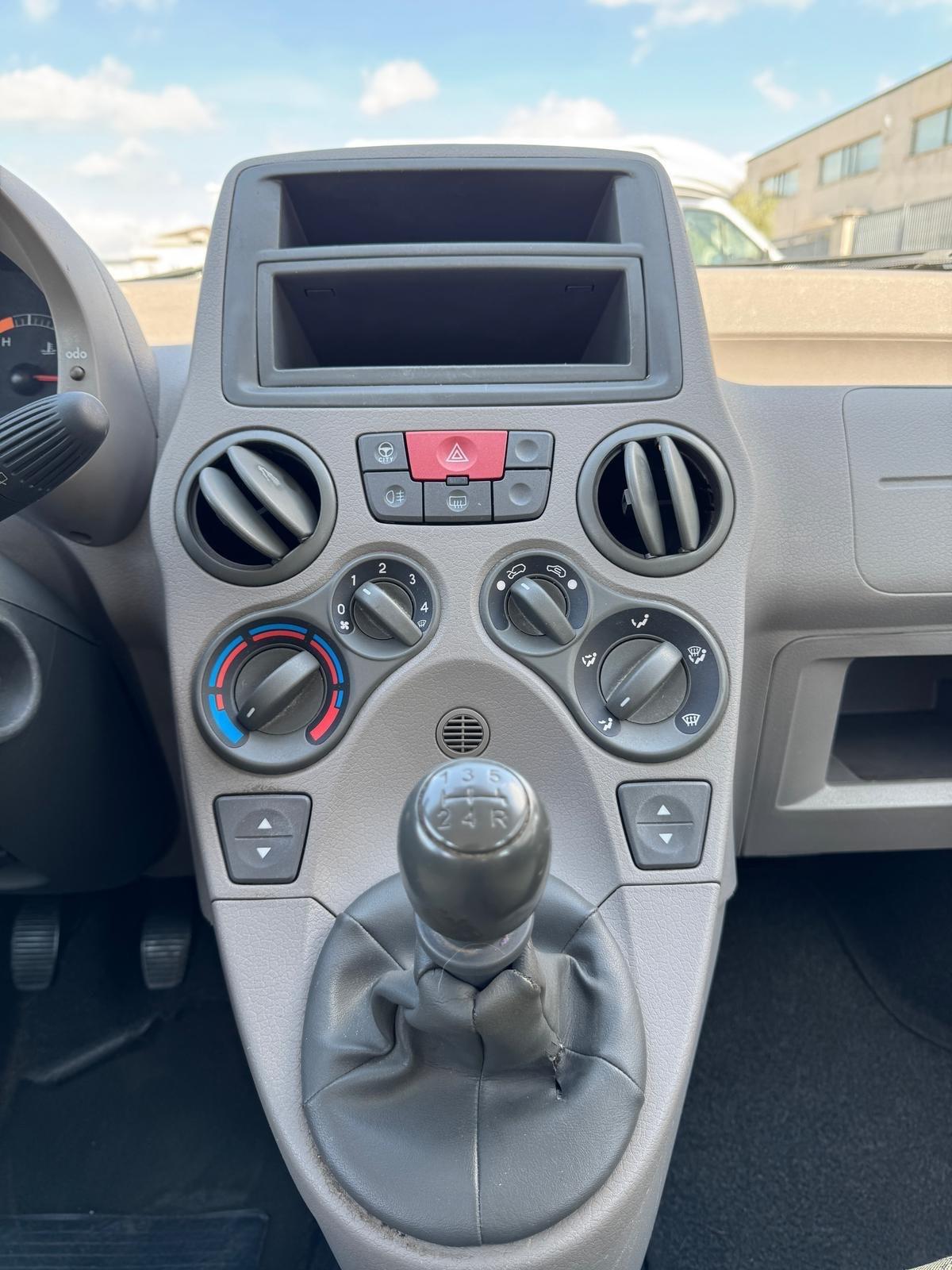 FIAT PANDA 1.1 Active 69000 km
