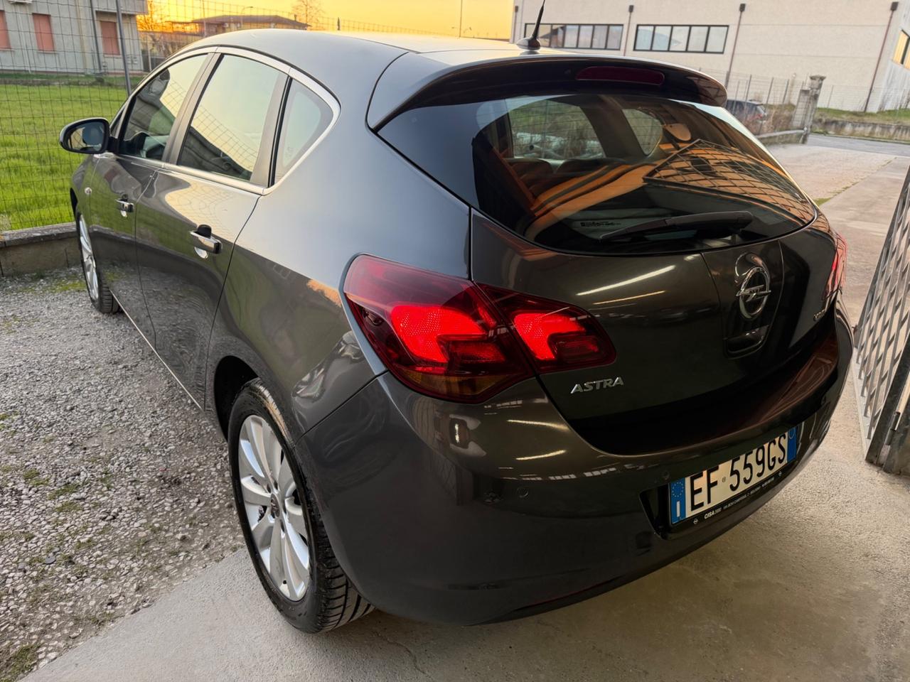 Opel Astra 1.7 CDTI 110CV 5 porte Cosmo