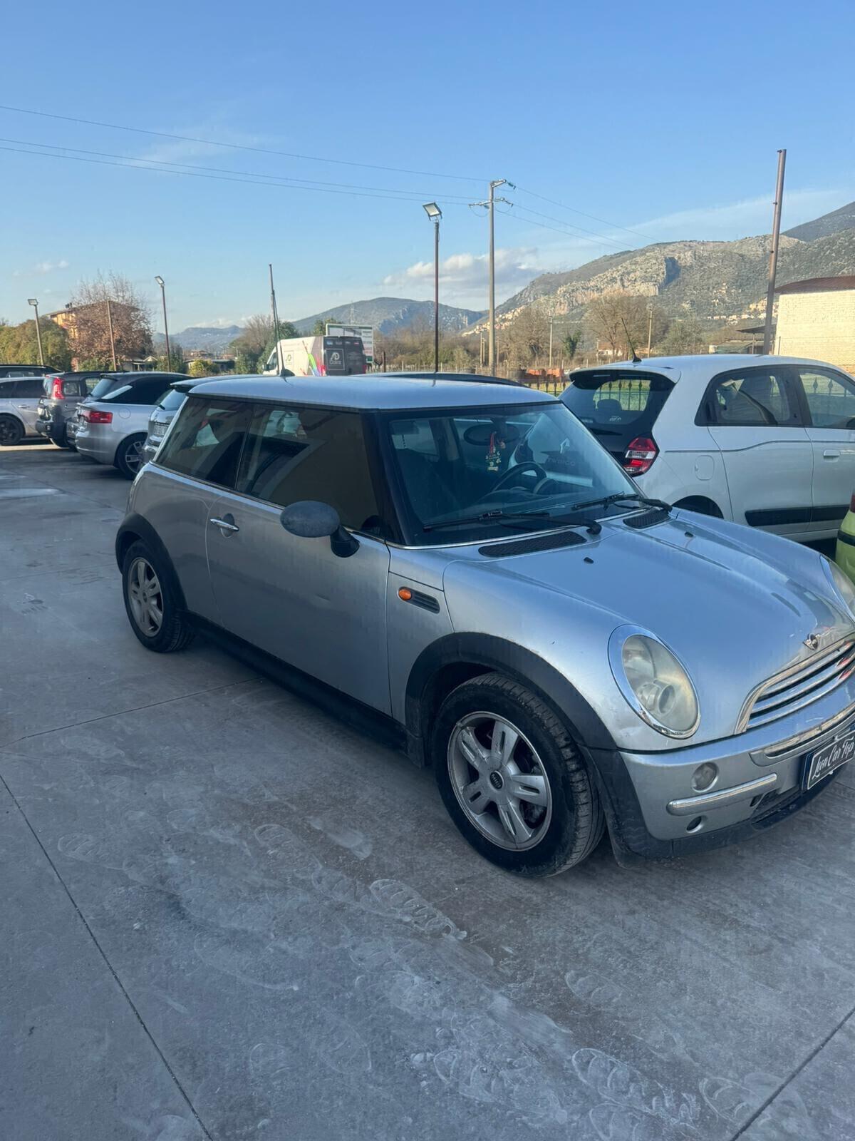 Mini Mini 1.4 tdi One D de luxe adatta a neopatentati