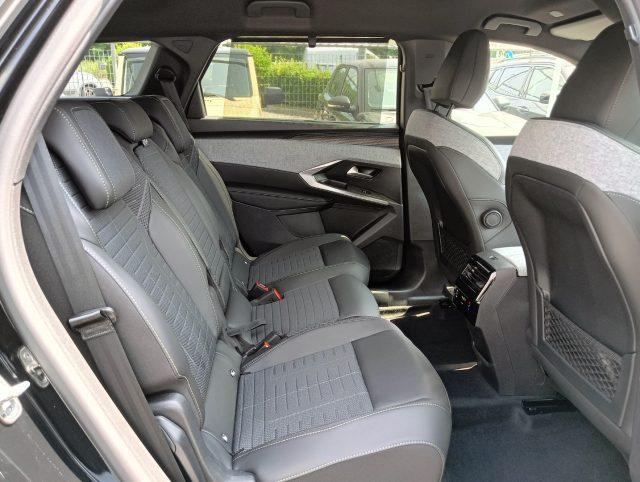 PEUGEOT 5008 Hybrid 136 e-DCS6 GT 7 Posti