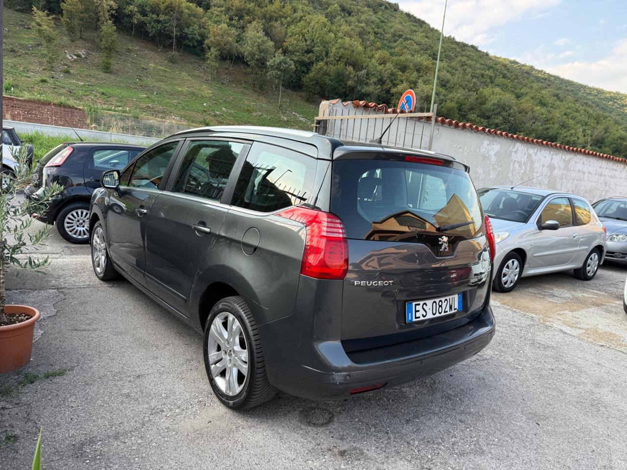Peugeot 5008 1.6 VTi 120CV Active