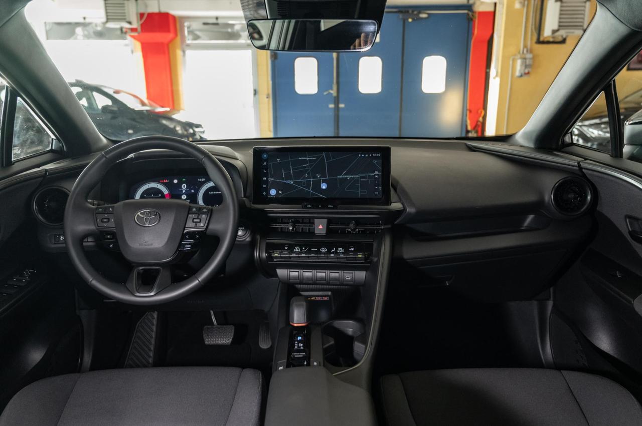 Toyota C-HR 1.8 hev Trend fwd e-cvt