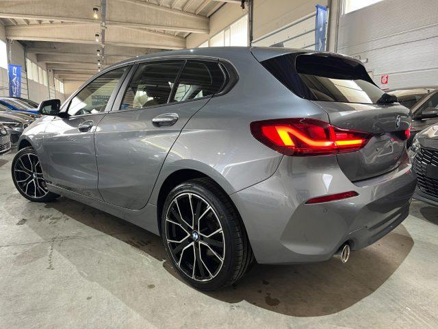 BMW 118 i 5p. Business Advantage "18 Msport /Nav/F.Led/Par