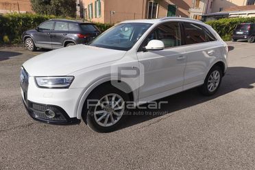 AUDI Q3 2.0 TDI quattro S tronic Business Plus