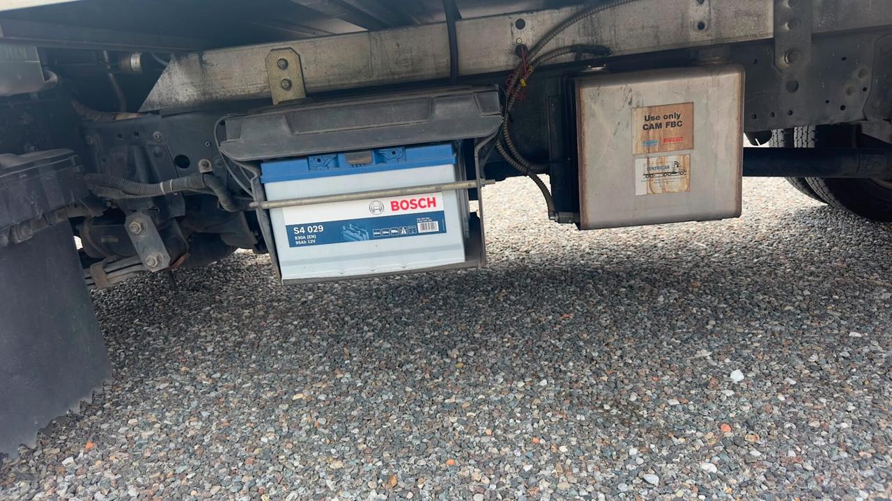 Isuzu NPR/NKR NPR 65 3.9 TD PL Telaio Cabinato