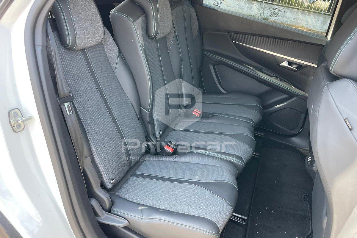 PEUGEOT 5008 BlueHDi 130 S&S EAT8 Active Pack