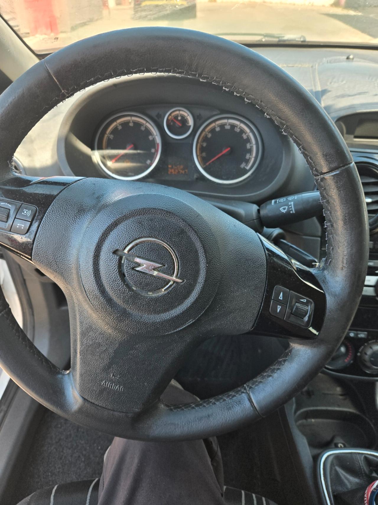 Opel Corsa 1.0 12V 3 porte Club