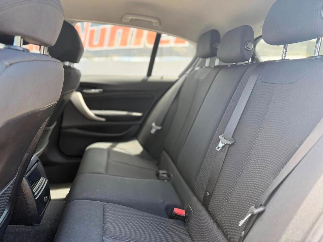 Bmw 116 116d 5p. Business