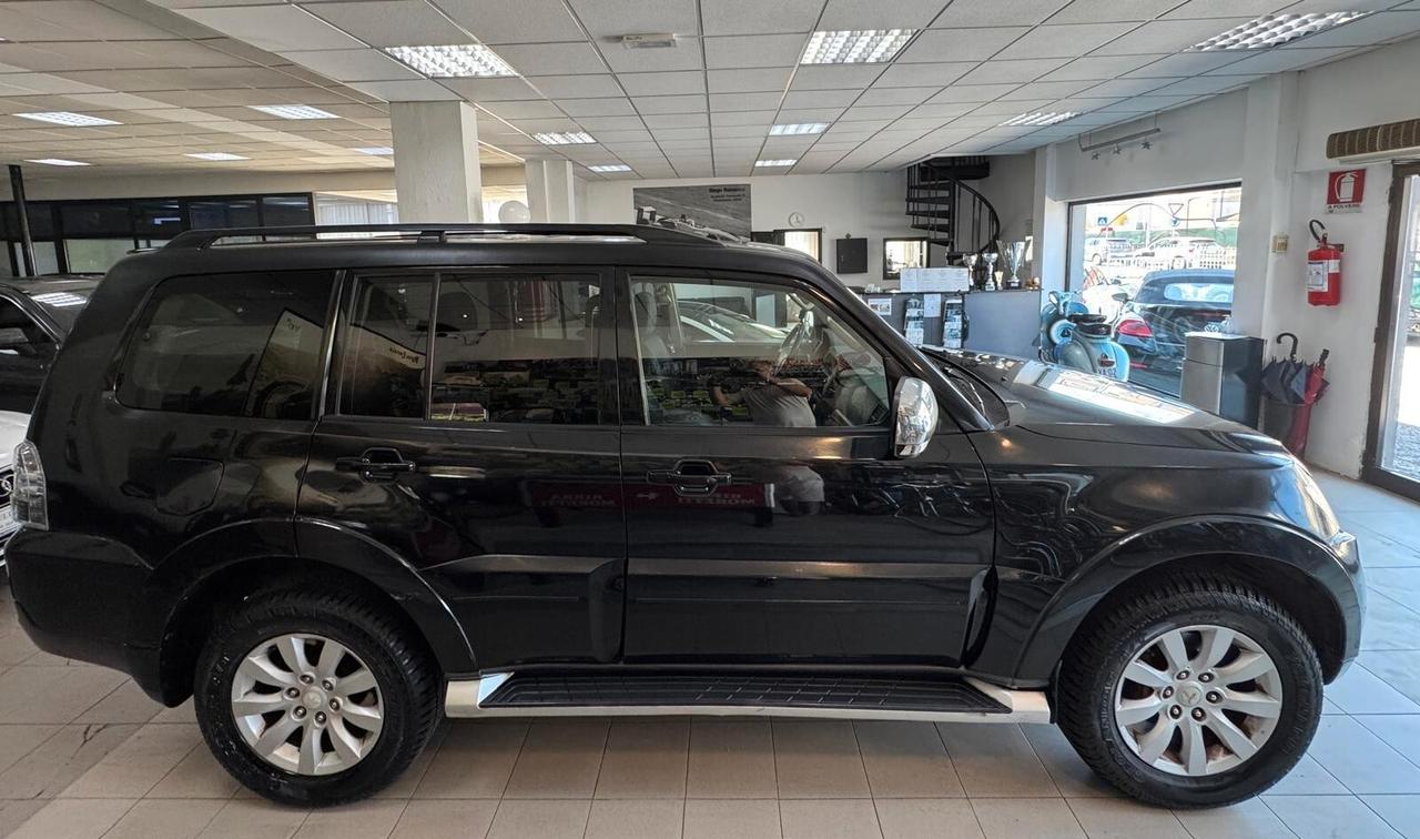 Mitsubishi Pajero 3.2 DI-D 16V 5p. Intense DPF 7 POSTI FULL OPTIONAL PERFETTO!!!