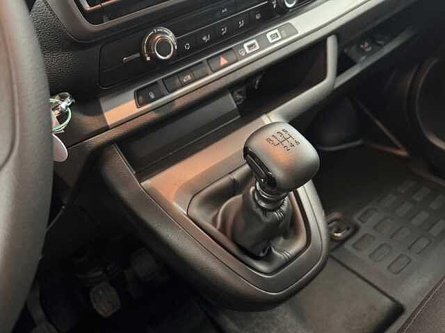 Peugeot Expert 1.5 BlueHDi 120 CV PL-TN