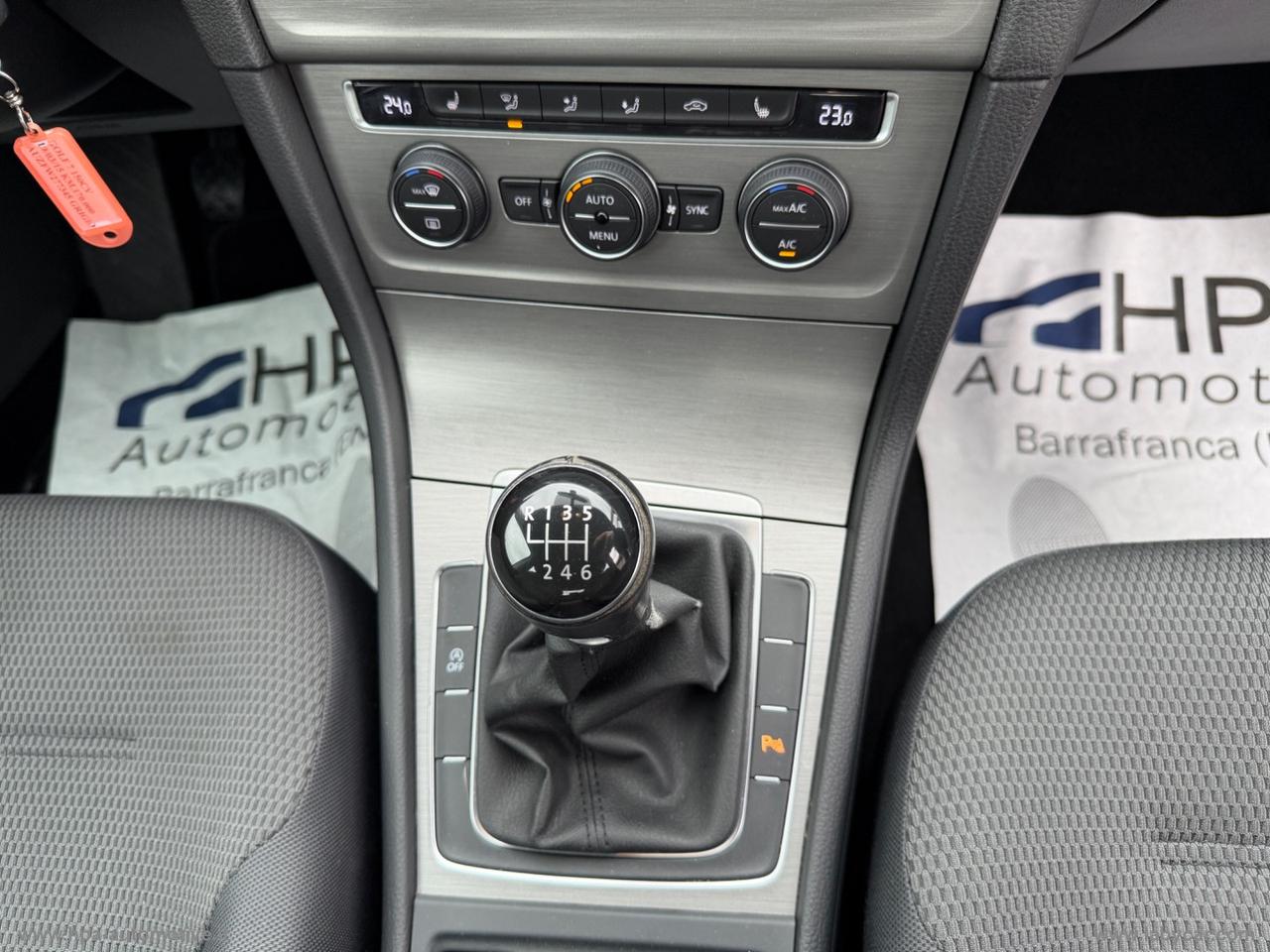 VOLKSWAGEN Golf 2.0 TDI 150CV NAVI PDC CONFORTLINE