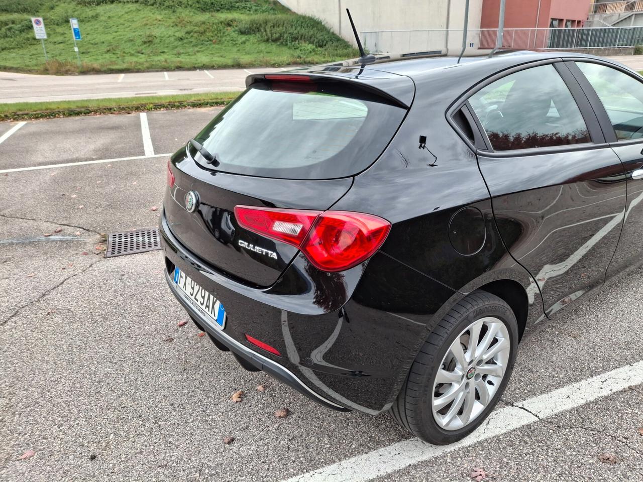 Alfa Romeo Giulietta 1.6 JTDm 120 CV solo 95 mila km automatica