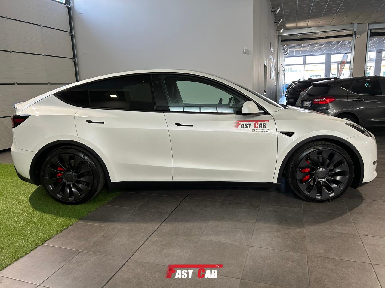 Tesla Model Y Performance AWD