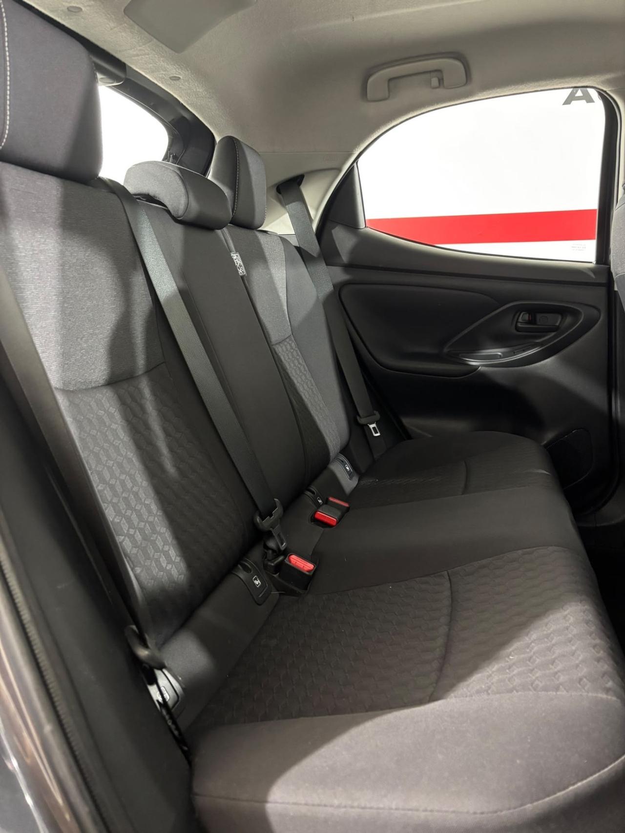 Toyota Yaris 1.5 Hybrid 116 CV Lounge
