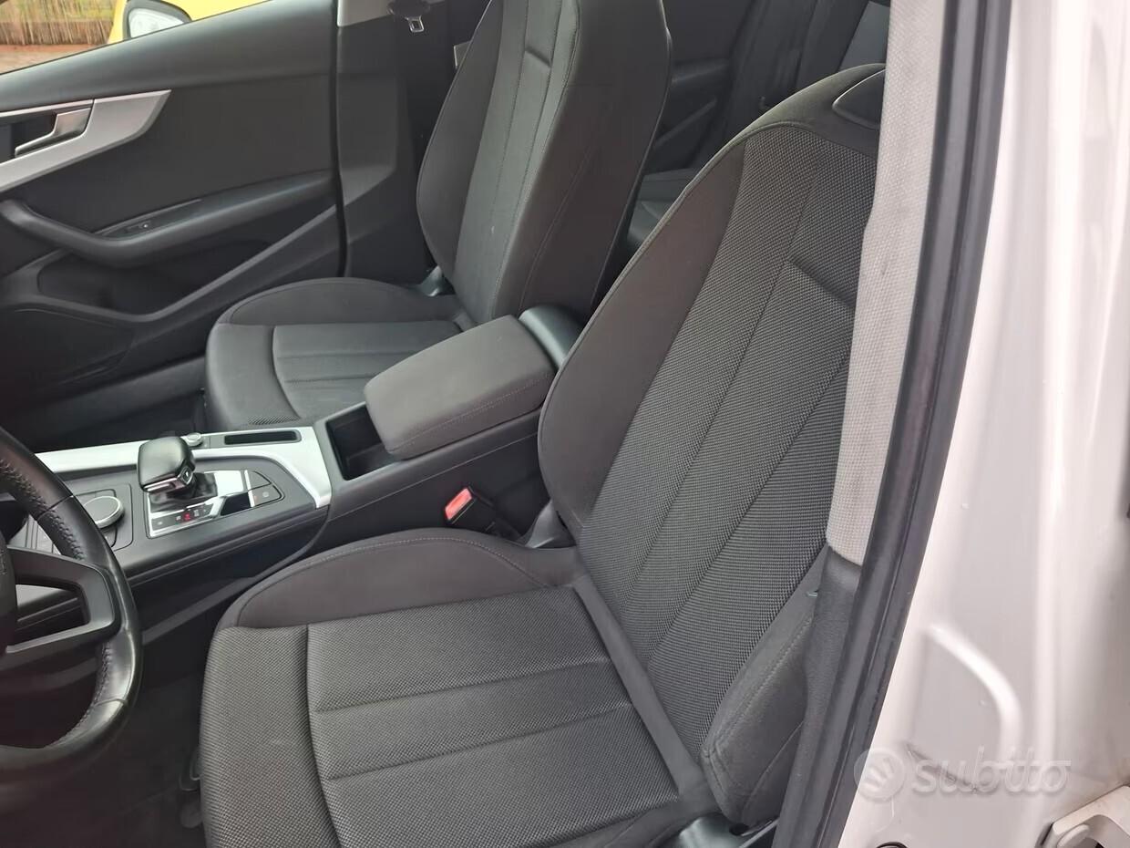 Audi A4 Avant 2.0 TDI 150 CV ultra S tronic Sport CLIMA 3 ZONE AUTOMATIC F-1 CRUISE CERCHI PDC XENON