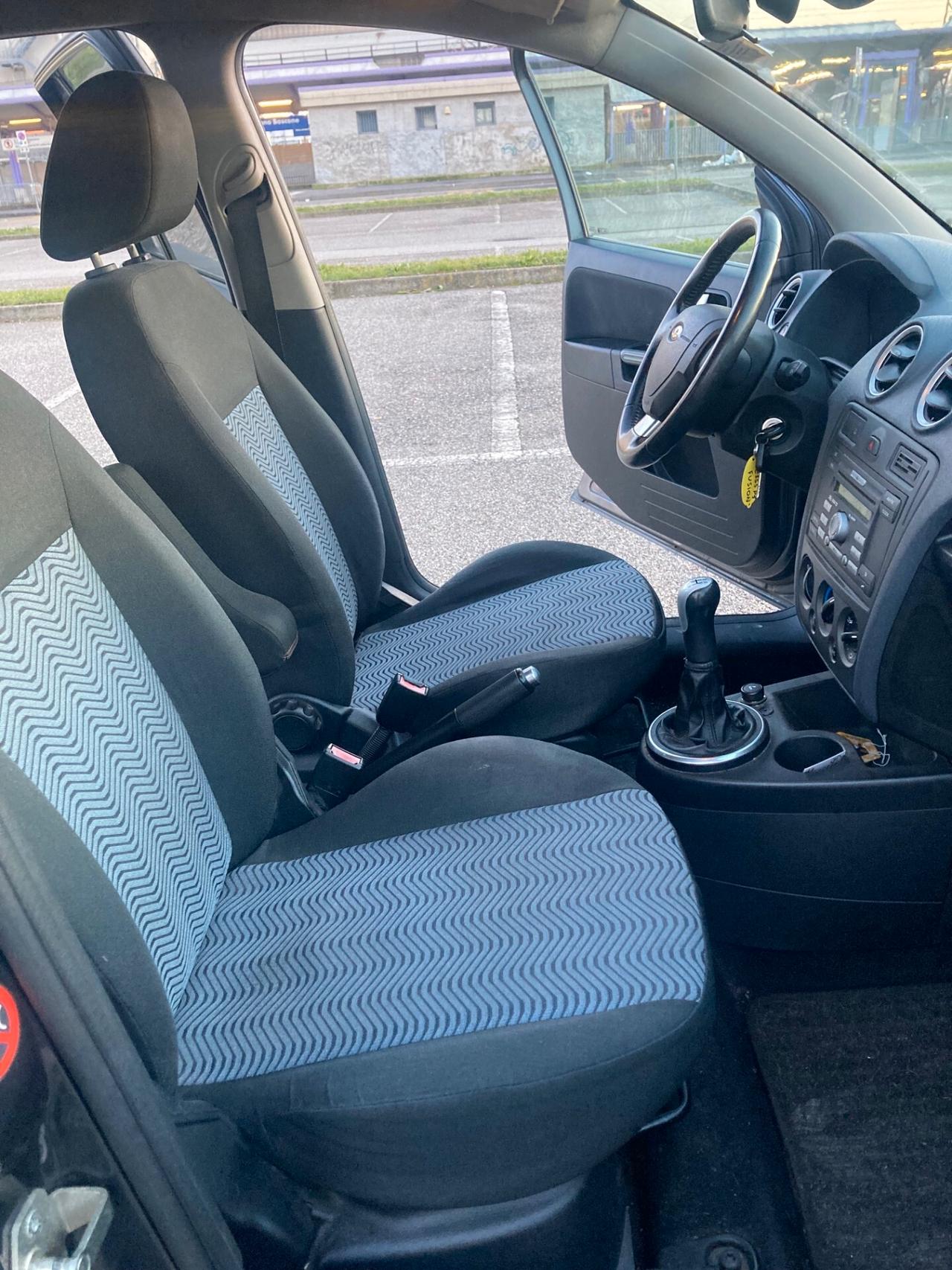 Ford Fusion 1.4 16V 5p. Collection