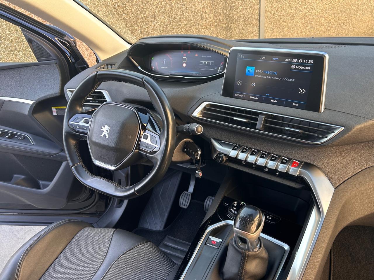 Peugeot 3008 PureTech Turbo 130 S&S Crossway