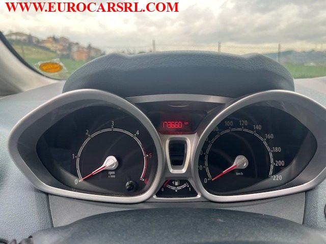 FORD Fiesta 1.4 TDCi 70CV 5 porte Titanium