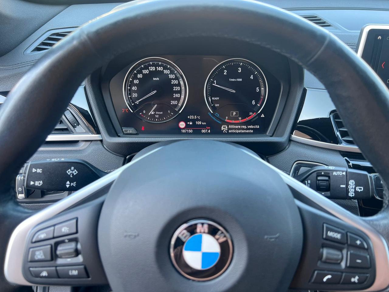 Bmw X1 sdrive18d xLine auto LED/NAVI/PELLE/18; PERFETTA