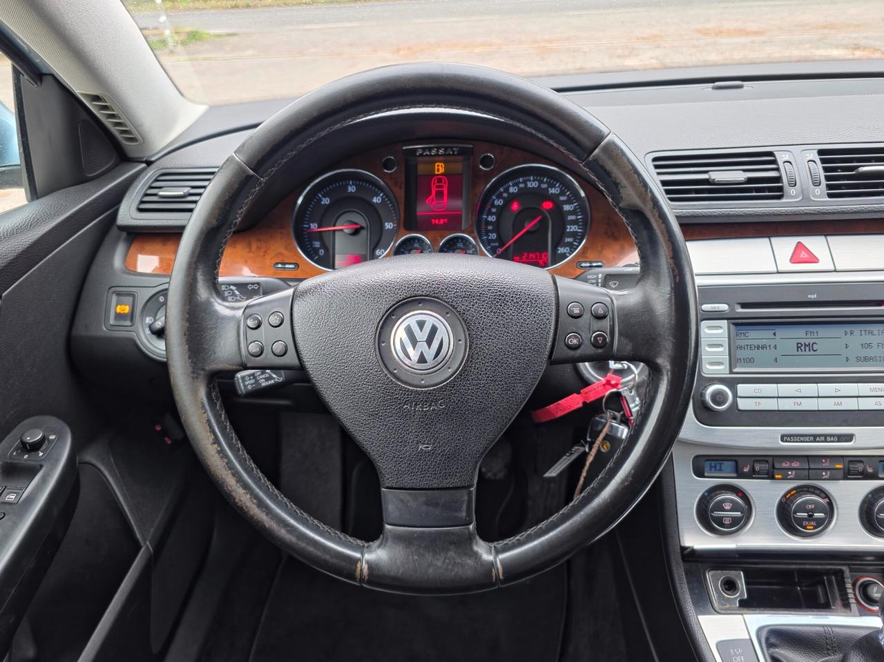 Volkswagen Passat 2.0 TDI DPF Var. Highline 2008-E4 Manuale NEO