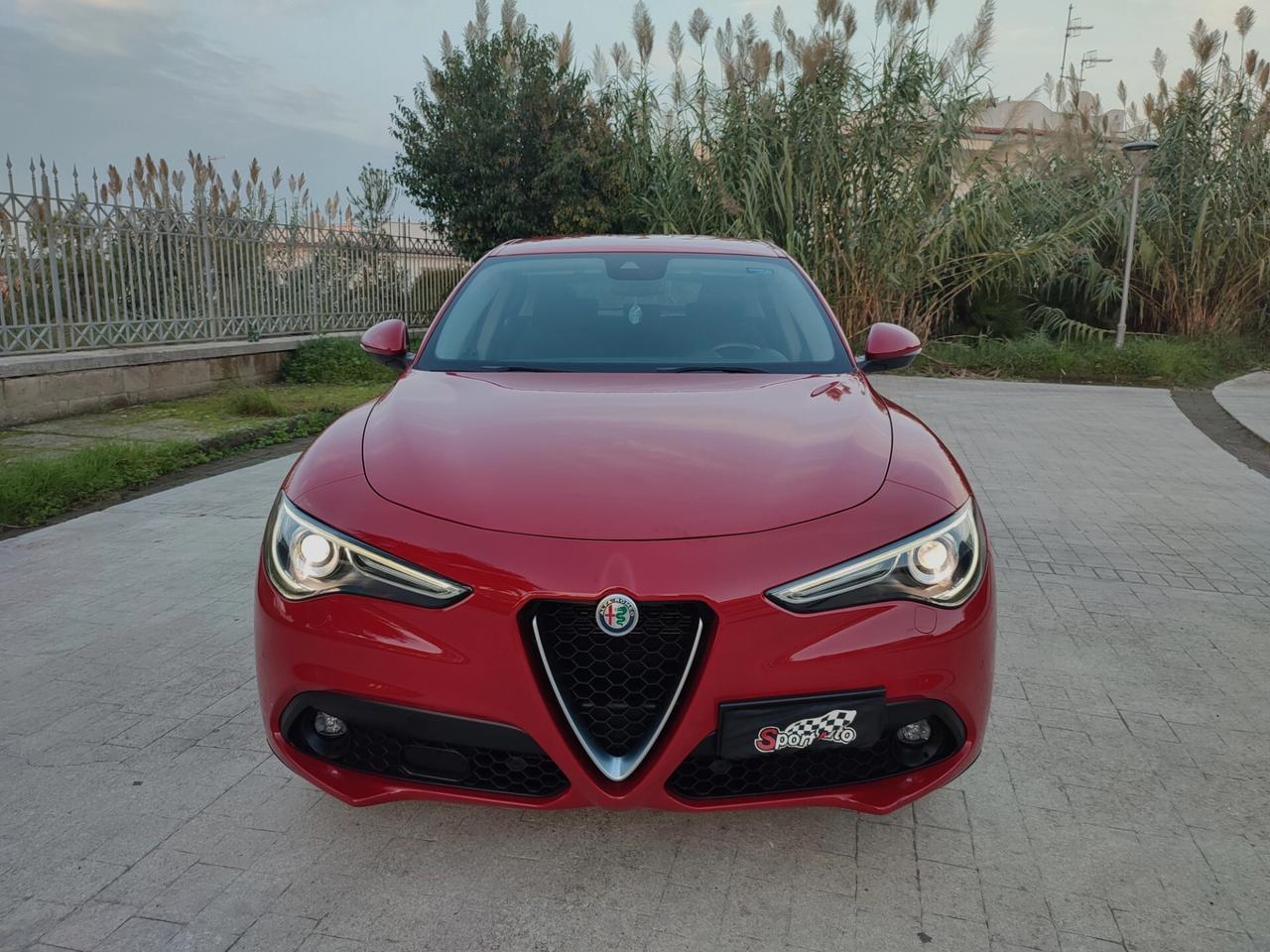 Alfa Romeo Stelvio 2.2 Turbodiesel 160 CV AT8 RWD Business