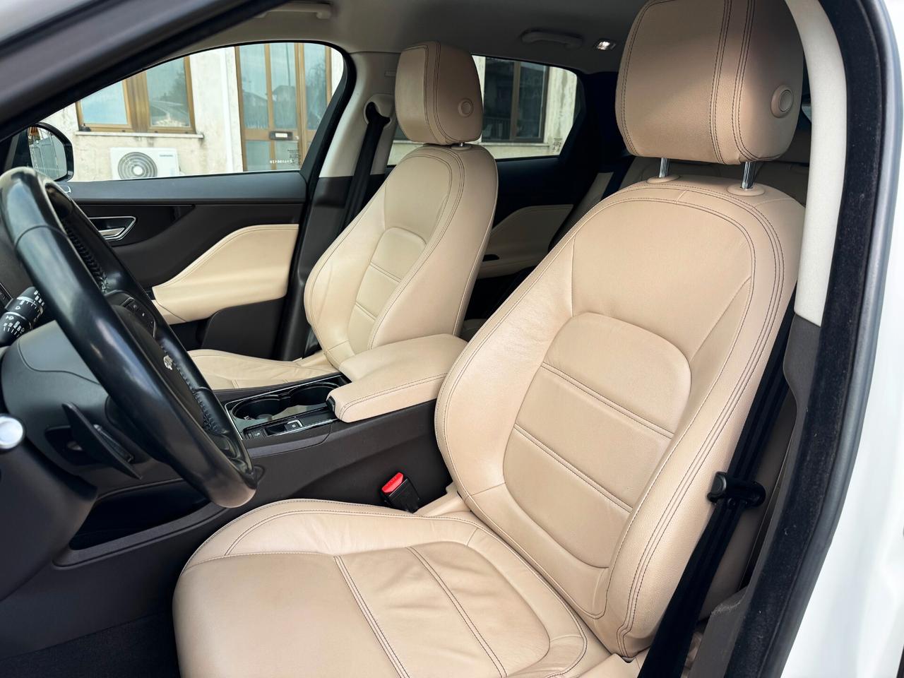 Jaguar F-Pace 2.0 Prestige AWD 180cv