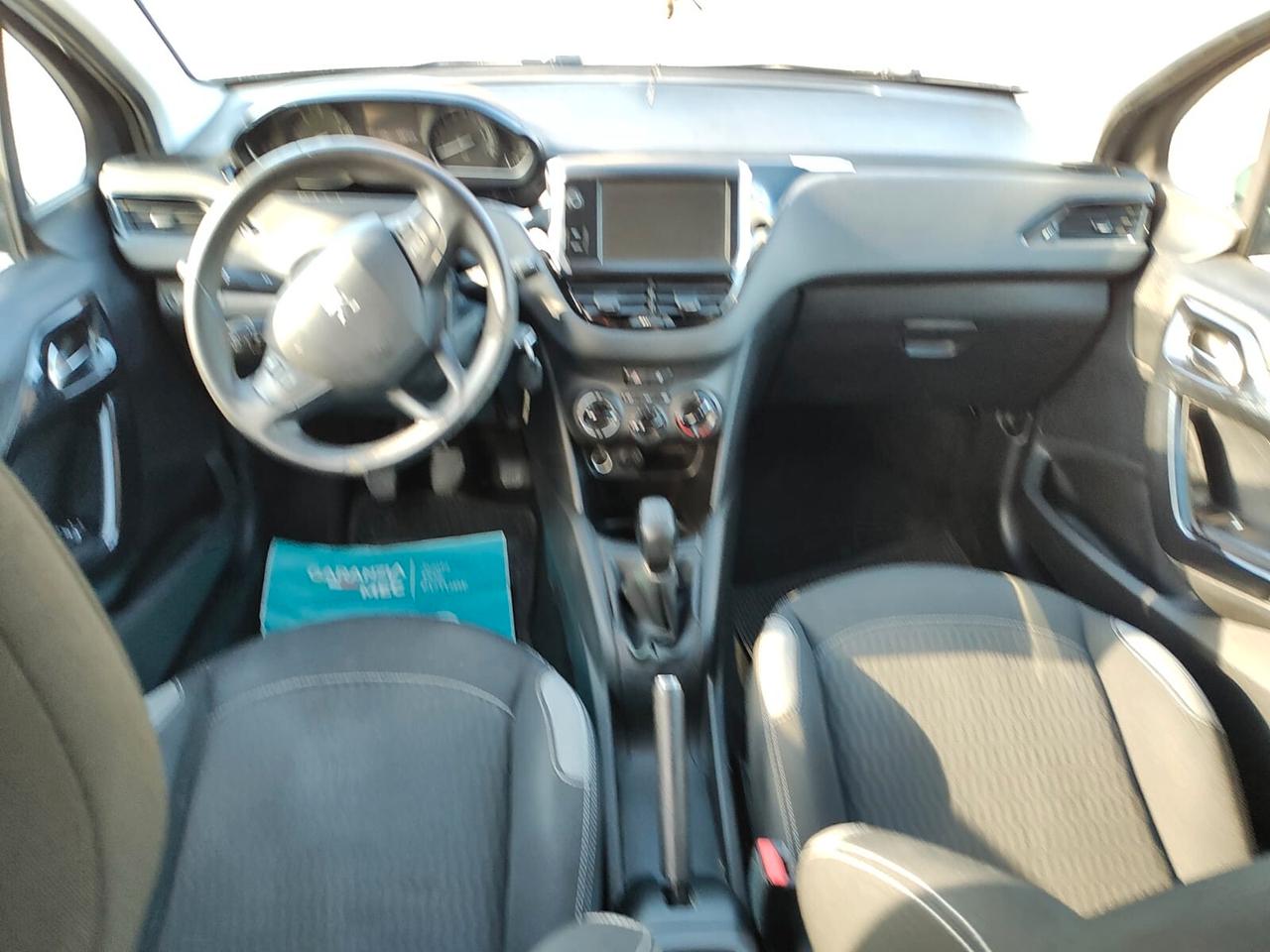 Peugeot 208 BlueHDi 75 5 1.6hdi adatta per neopatentati