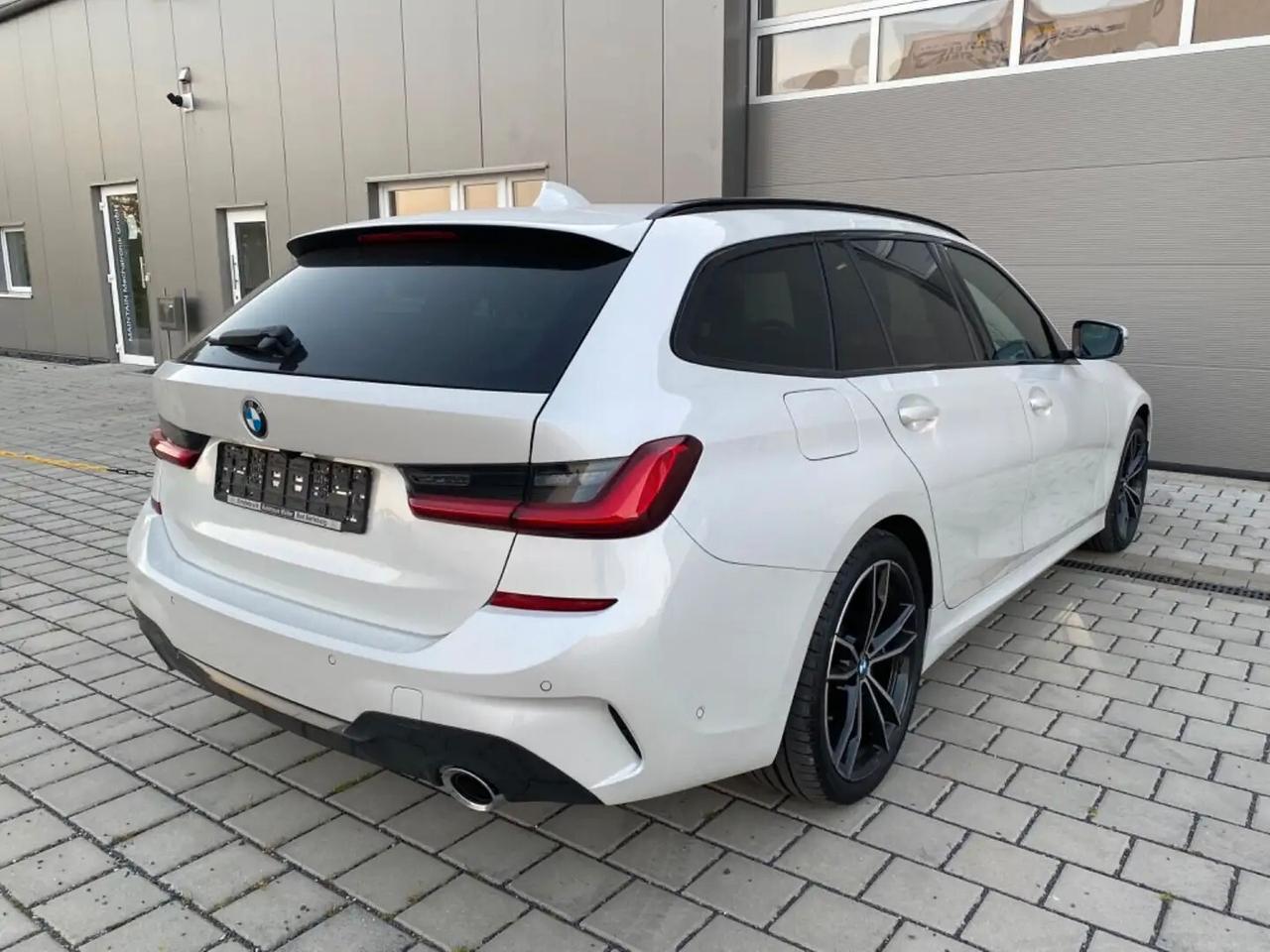 Bmw 320 320d xDrive Touring Msport