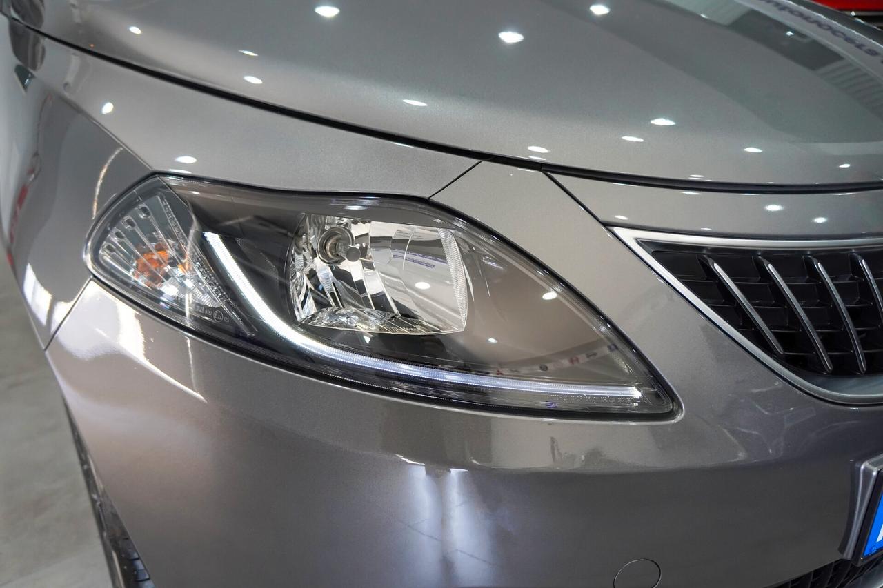 Lancia Ypsilon 1.0 FireFly 5 porte S&S Hybrid Platino