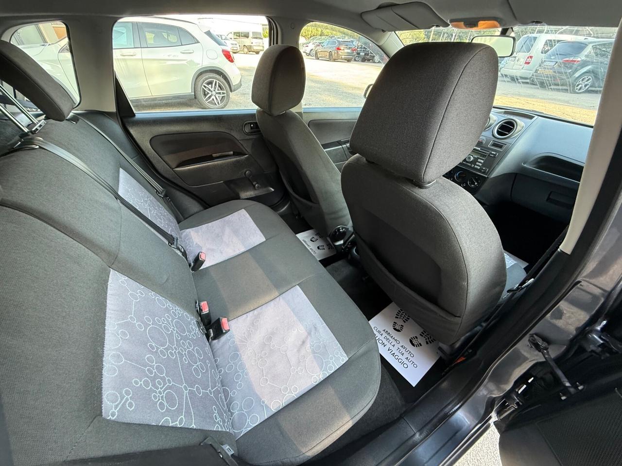 Ford Fiesta 1.2 Benzina 75 Cv - Neopatentati
