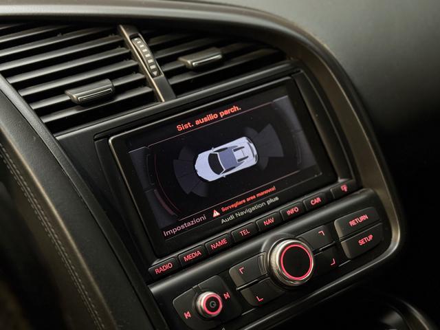 AUDI R8 Spyder 4.2 V8 FSI quattro R tronic