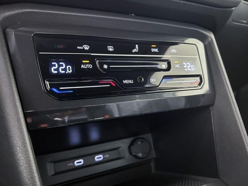 Volkswagen Tiguan Tiguan 2.0 tdi R-Line 150cv dsg