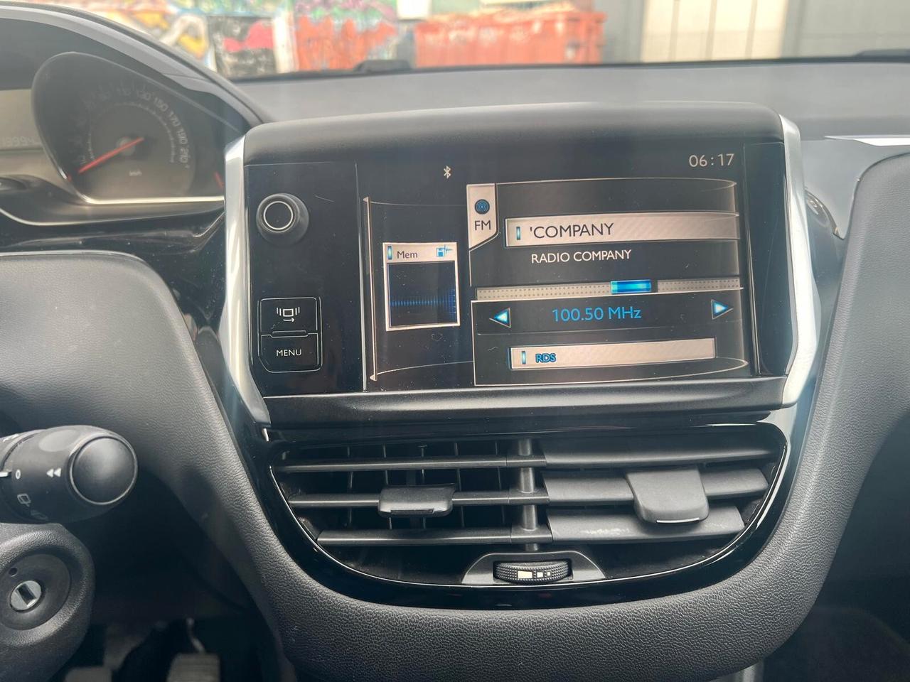 Peugeot 208 1.2 VTi 82 CV 5 porte Allure