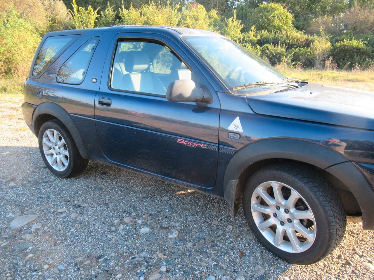 Land Rover Freelander 2.0 Td4 16V cat 3p Softback S € 4.500