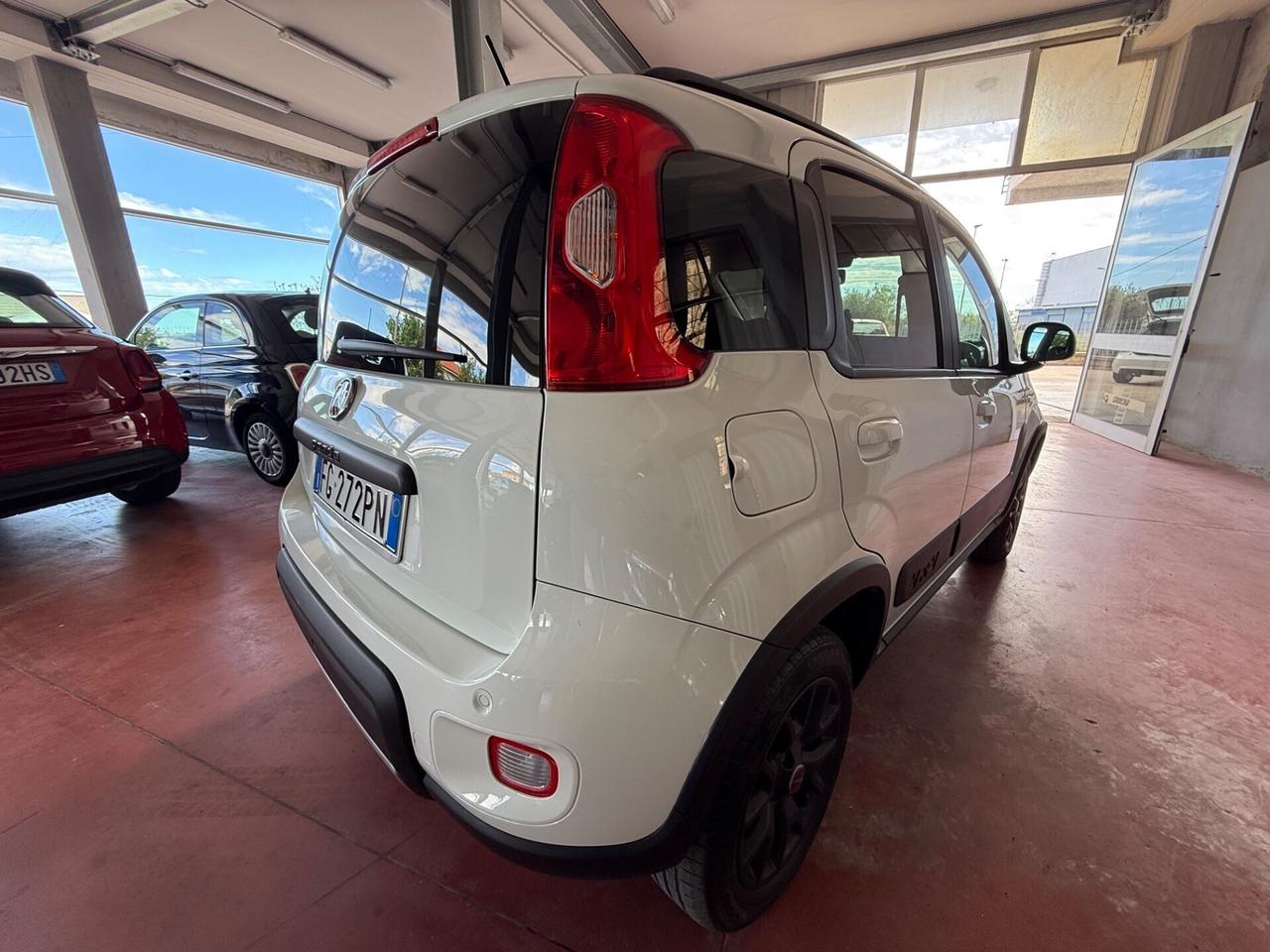 Solo da QUALITYCARS PESCARA INTROVABILE Fiat Panda 1.3 MJT 95 CV S&S 4x4