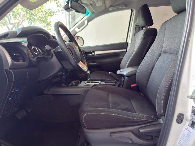 TOYOTA Hilux 2.4 D-4D A/T 4WD 4 porte Double Cab Executive