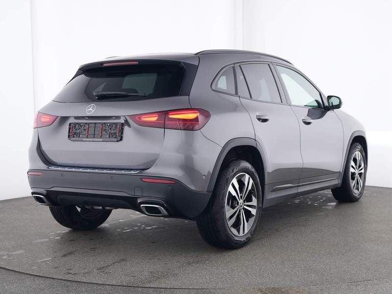 Mercedes-Benz GLA GLA 180 Automatic Progressive Advanced