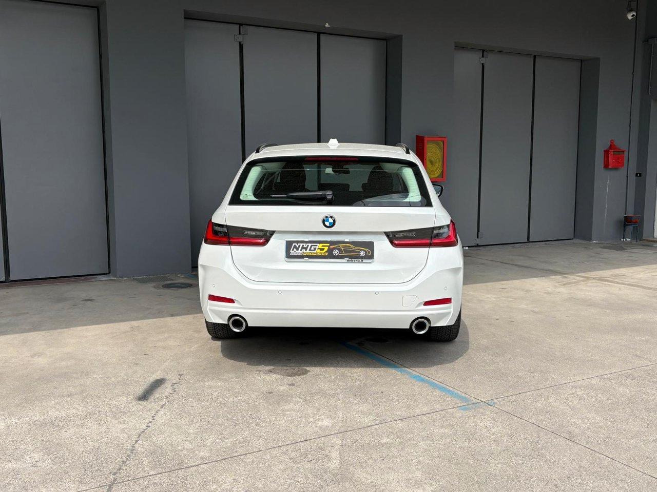 BMW 320 d Touring mhev 48V xdrive auto