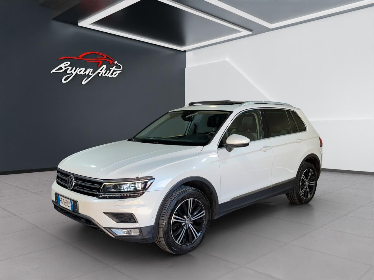 Volkswagen Tiguan 2.0 TDI SCR DSG 4MOTION Business BMT