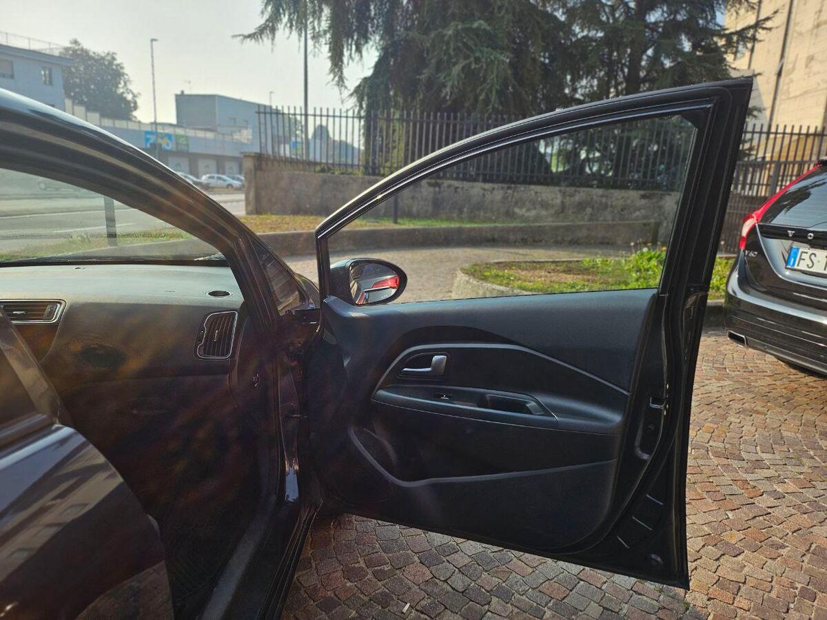 Kia Rio 1.2 cvvt Cool 5p E6