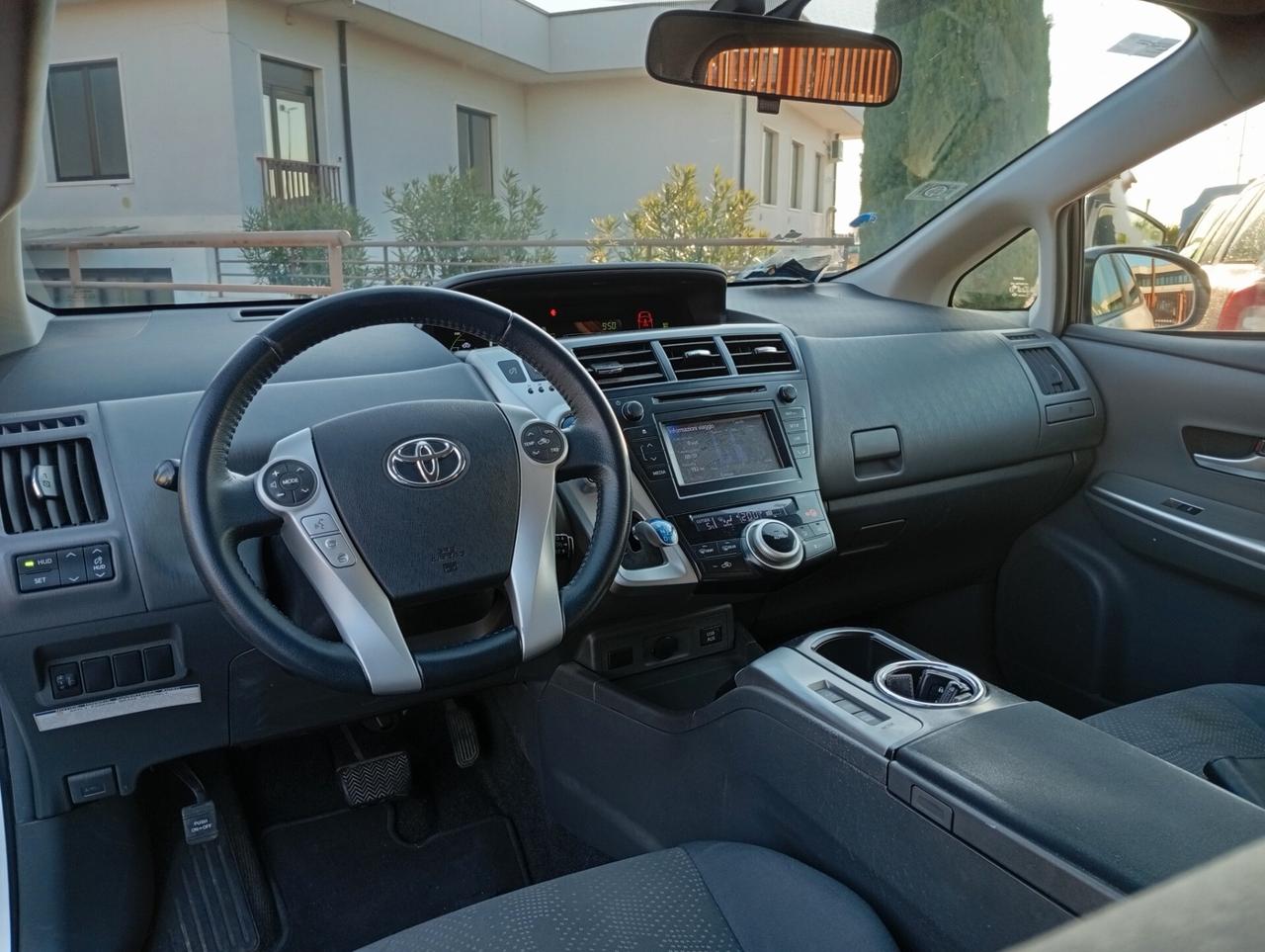 Toyota Prius Prius+ 1.8 Style 7 POSTI