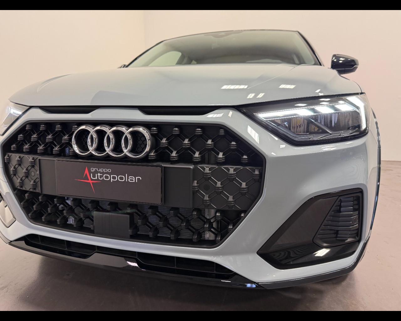 AUDI A1 ALLSTREET 30 TFSI IDENTITY CONTRAST