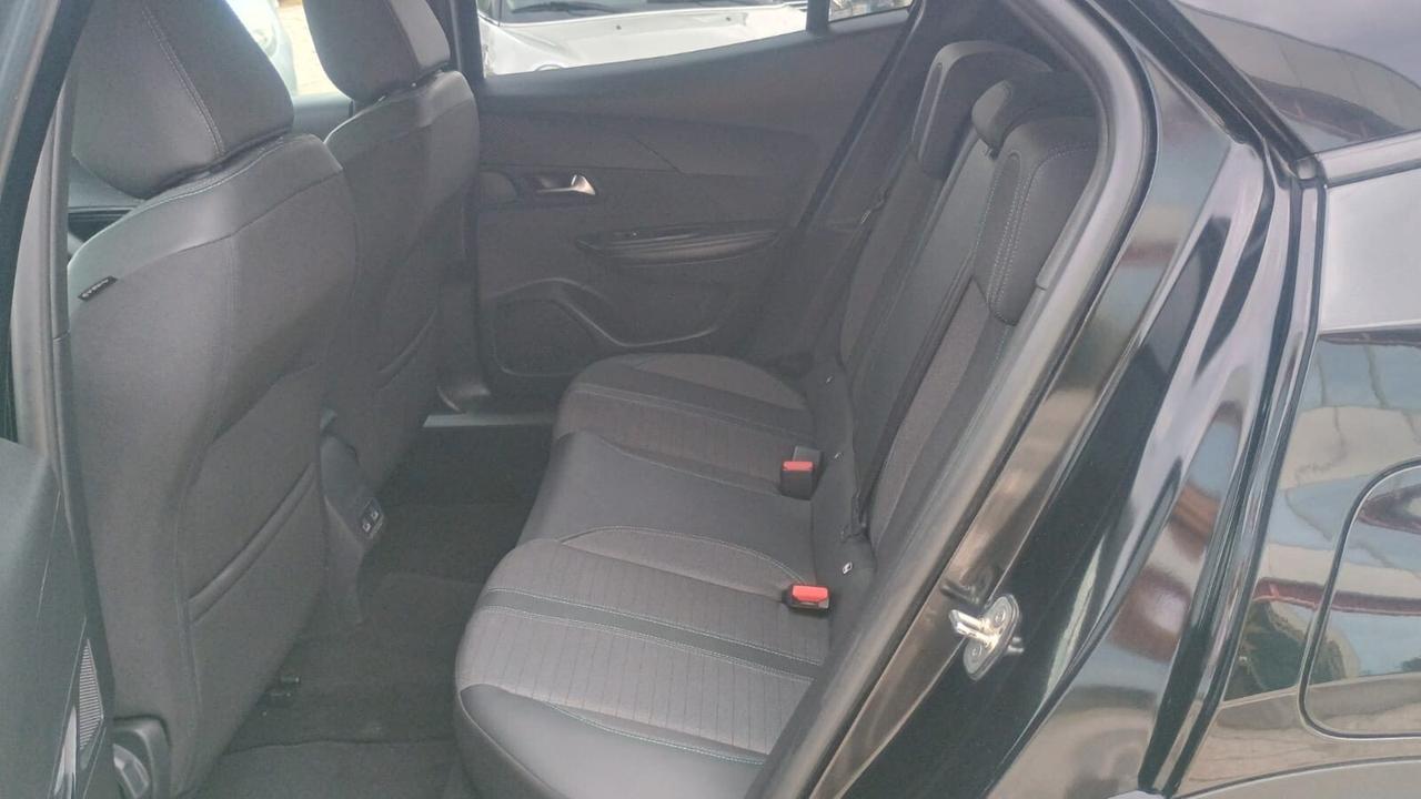 Peugeot 2008 BlueHDi 110 S&S Allure Pack