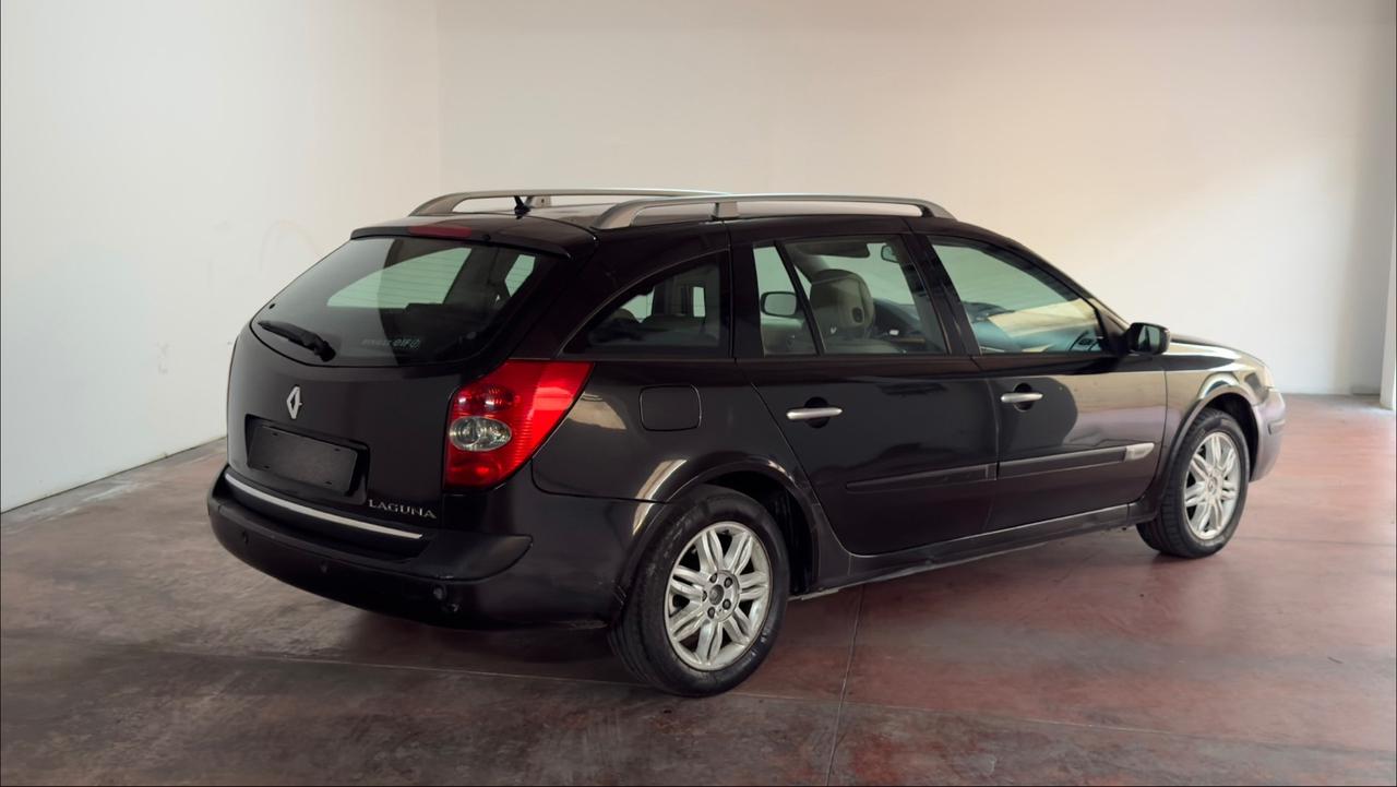 Renault Laguna 1.9 dCi/130CV Grandtour Planet