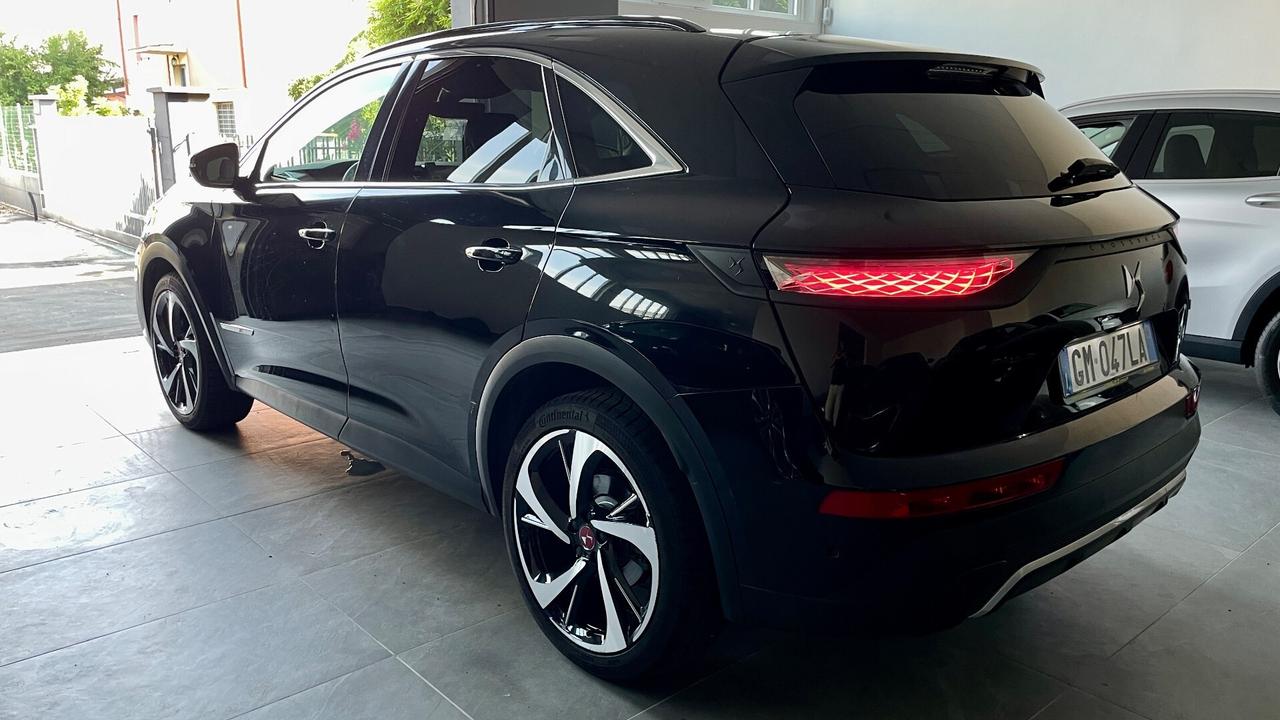 DS7 1.5 PERFORMANCE LINE 130 CV - FULL LED, PELLE, NEOPATENTATI