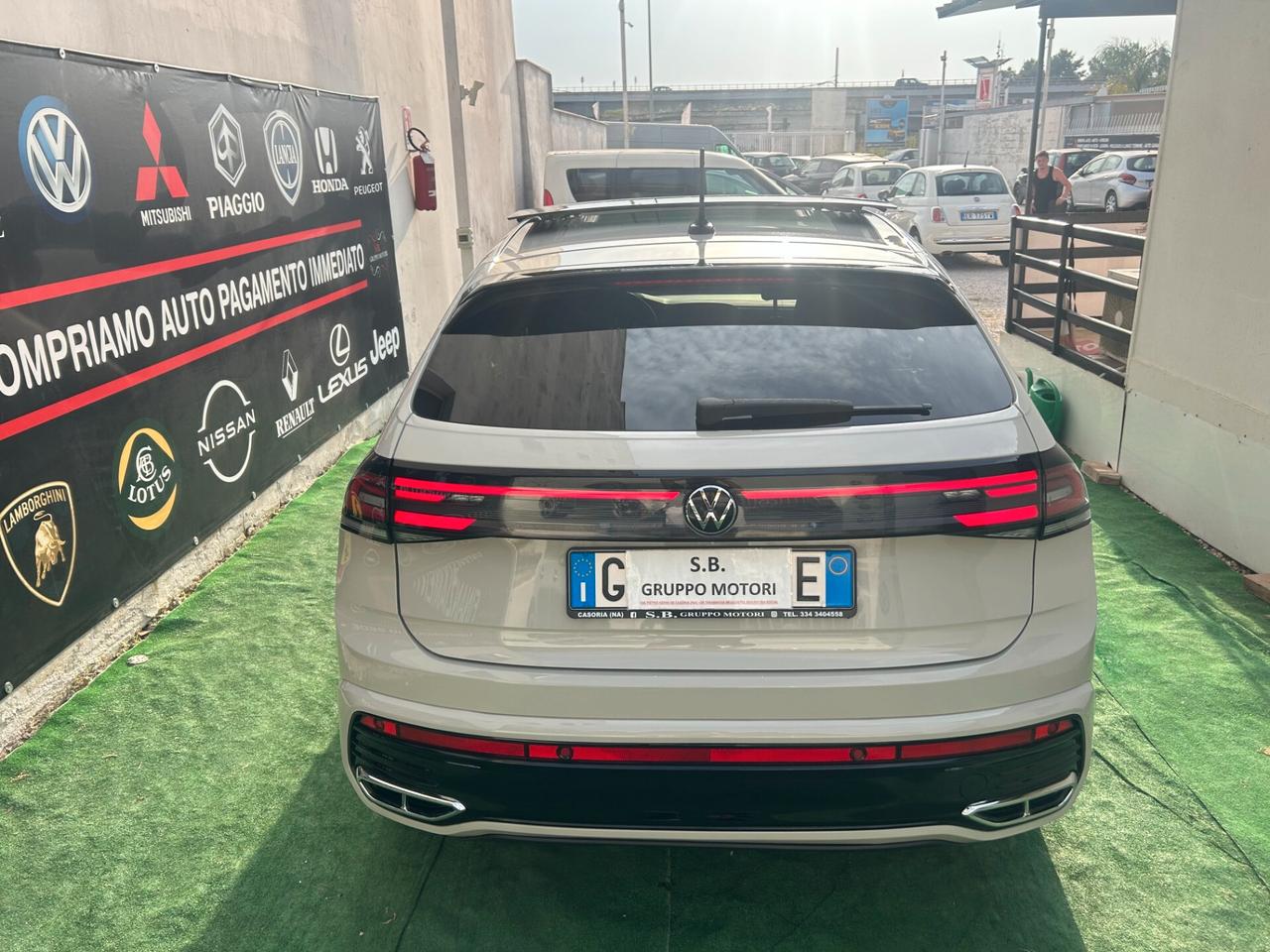 Volkswagen Taigo 2023 1.0 TSI 110 CV DSG R-Line FULL LEGGI!!!
