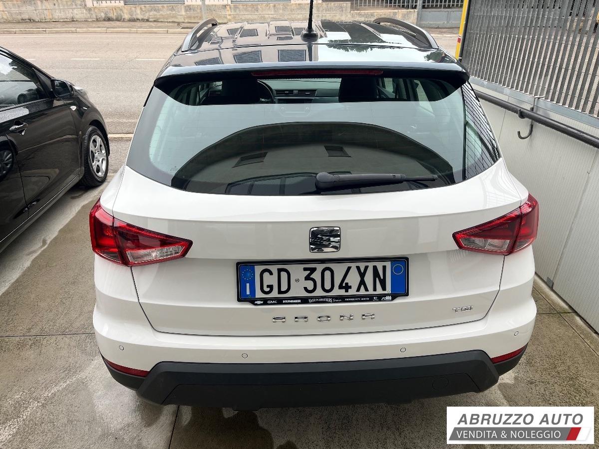 SEAT Arona 1.0 TGI 3 Disponibili